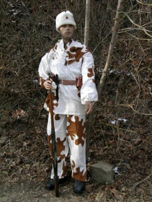 brwn-wte-1s.jpg (6783 bytes)