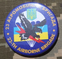 ukb40s.jpg (59727 bytes)